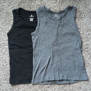 The Honest Company Black and Gray Tank Tops Classic Sleeveless Design (For 2)